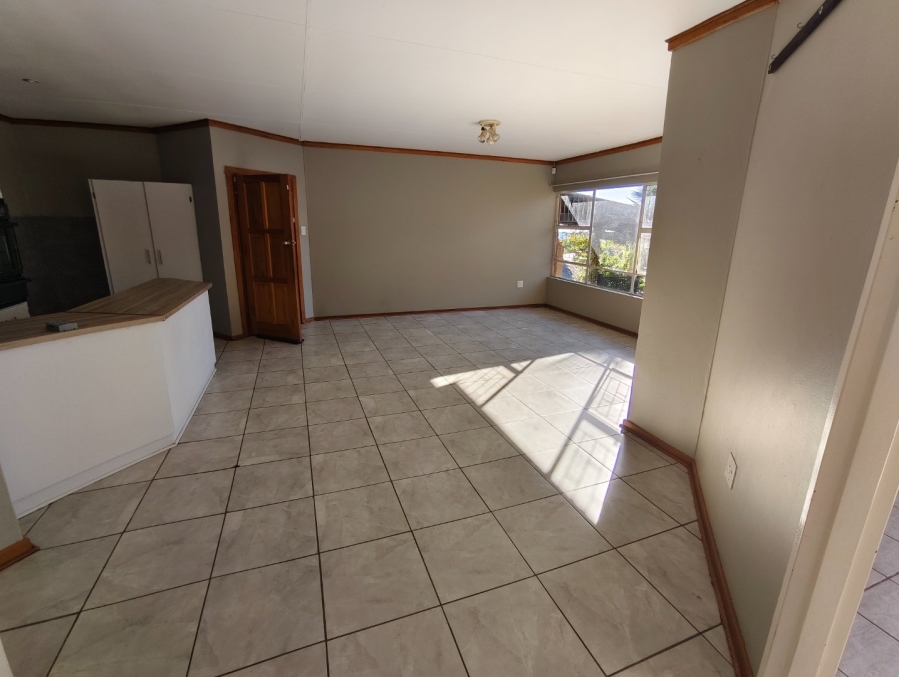 To Let 3 Bedroom Property for Rent in Langenhovenpark Free State